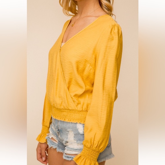 Promo Style Smocked Hem Detail Blouse||Mustard - Picture 3 of 8